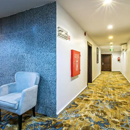 Carawan Service Apartment Al Tahliya-2